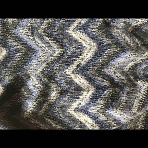 Motherhood Maternity Cropped Leggings - Picture 2 of 3